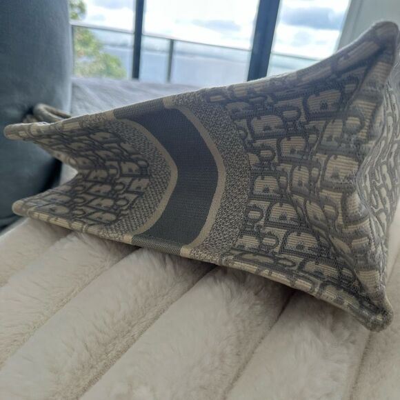 Christian Dior Medium Grey Monogram Book Tote - Picture 6 of 15